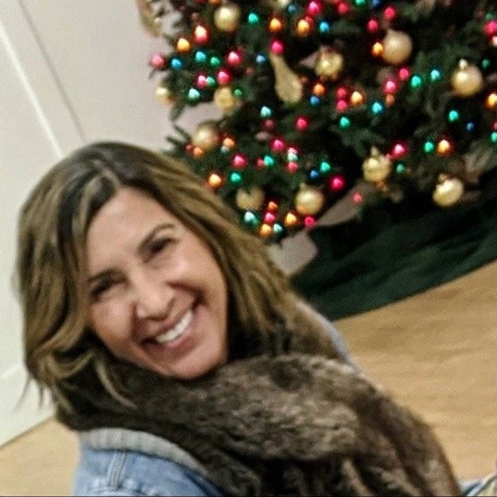 Meet your Posher, Debbie